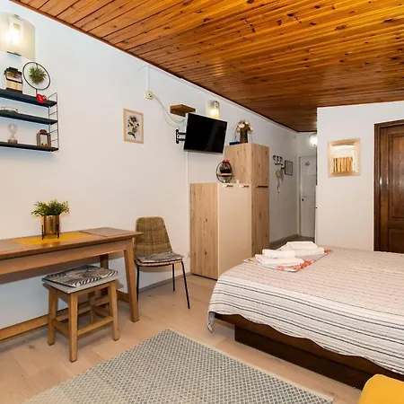 Snjezana Apartment *