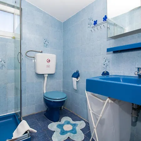 Apartment Snjezana Jezera